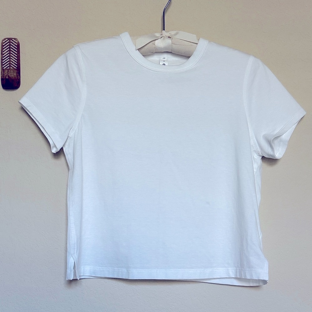 lululemon athletica Classic fit cotton blend crop tshirt